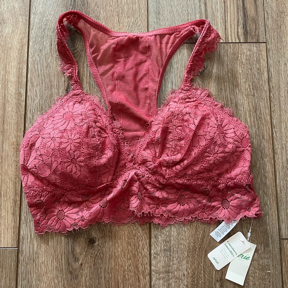 NWT Rosey Red Lacey Plunge Padded Bralette Size S Razorback